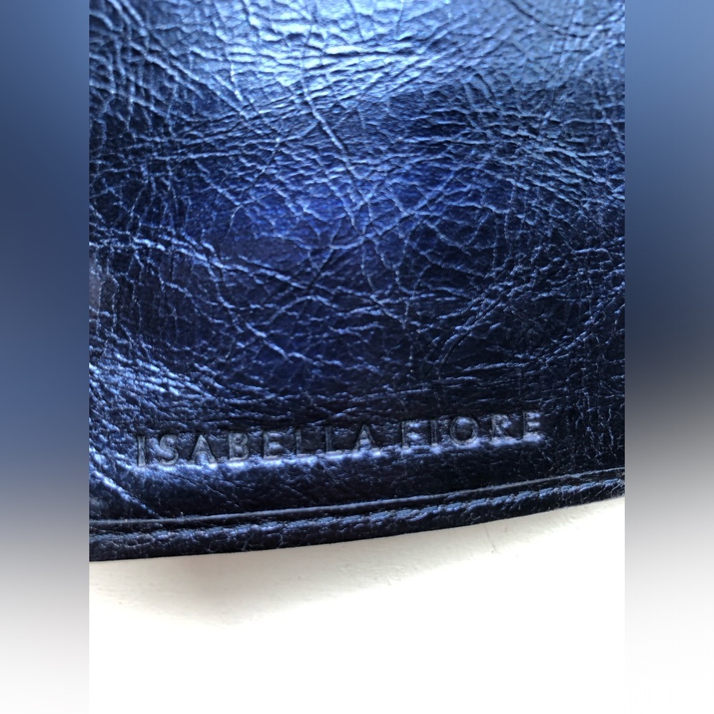 Isabella Fiore 100% leather wallet - metallic blue - rare hard to find - Picture 13 of 17